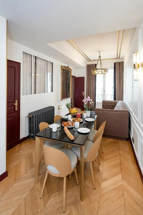 Champs Elysees - Lincoln Appartements Paris 0*,