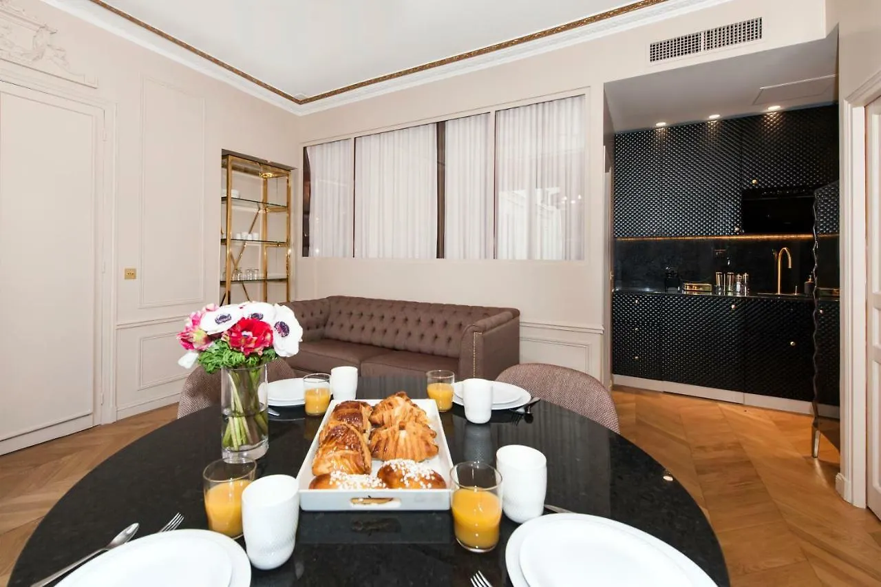 Champs Elysees - Lincoln Appartements Paříž 0*,